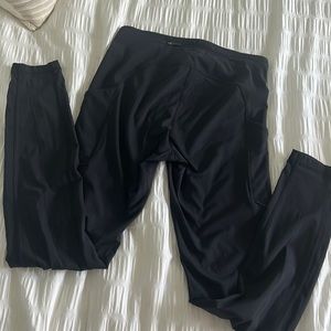 Luluemon Leggings With Pockets 28”
